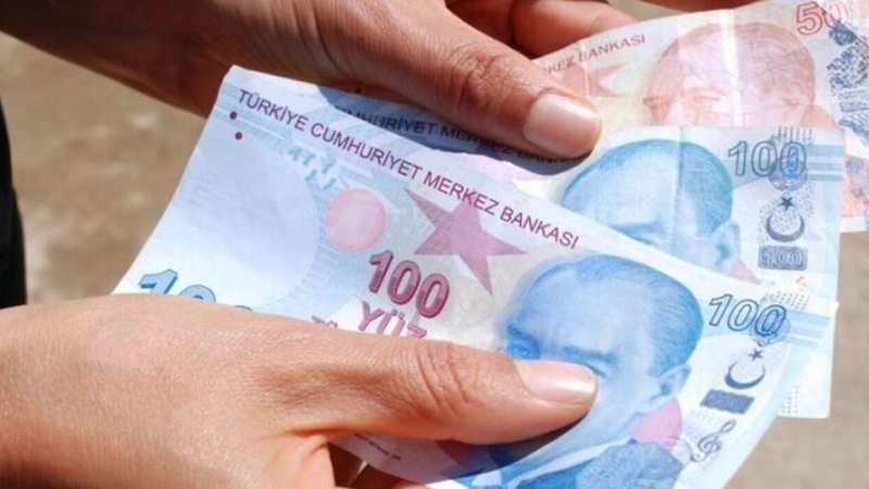 Hesaplara 1.080 TL yatırıldı! Beklenmedik hafta sonu müjdesi duyuruldu! e-Devletten bakıp alın: Kimlere para verildiği açıklandı