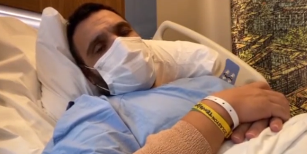 Coranaya Yakalanan Ünlü Sanatçı Hastane Odasında Gözyaşlarına Boğularak Video Çekti Ve