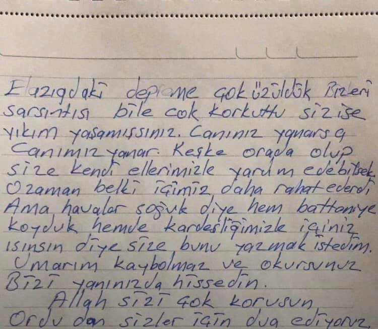 Elazığ'a Gidecek Olan Yardım Poşetinden Çıkan Not Tüyleri Diken Diken Etti