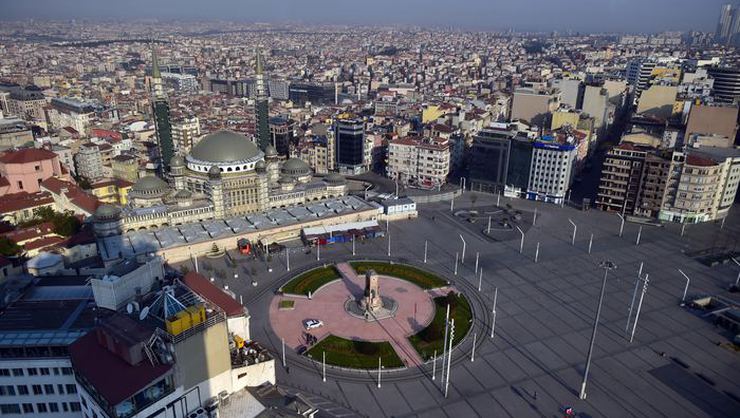Her Hafta Sonu Sokağa Çıkma Yasağı Uygulanacak mı? Bilim Kurulu Üyesi Açıkladı