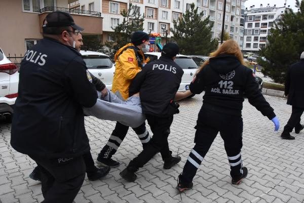 Korkulan Oldu Corona virüsü salgını nedeniyle psikolojisi bozulan kadın intihar etti!
