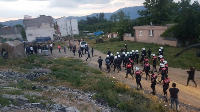 Son Dakika: İki Grup Arasında Silahlı Çatışma Sonucu Bir Polisimiz Şehit Düşerken Çok Sayıda Yaralımız Var