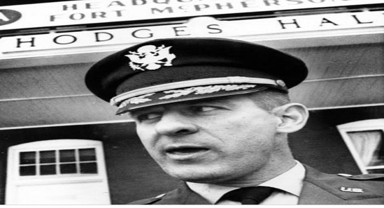 Türk askeriyle birlikte Kore'de savaşan Amerikalı Yarbay Anthony Herbert, Türk askerini şöyle tarif etmiştir: 