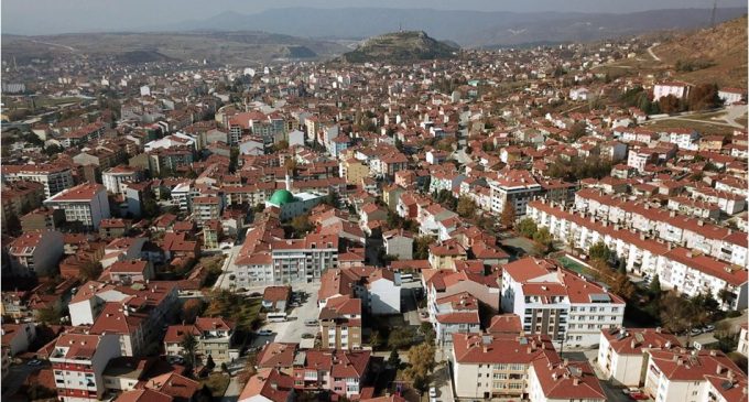 Vaka Sayısı Rekor Kırdı, 65 Yaş Üstü Yasakları Başladı! İşte 65 Yaş Üstüne Sokağa Çıkma Yasağı Getiren İller