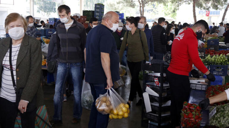 Yasak Bitti Vatandaşlar Sokağa Akın Etti. Pes Dedirten Görüntüler