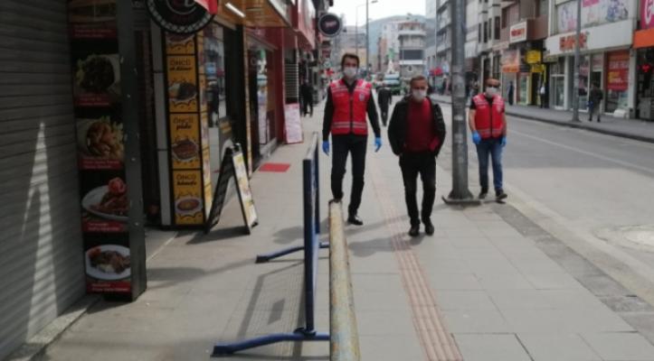 Yolda Yürürken Sakın Bunu Yapmayın 3 Bin 180 TL Cezası Var