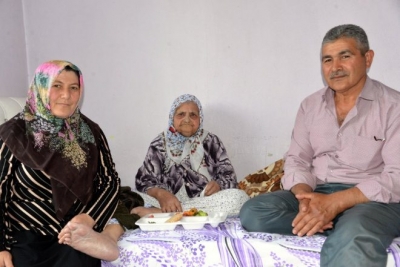 400 Torunlu Eşe nine, 125 yaşında coronayı yendi: Bakın Sağlığını Neye Borçluymuş