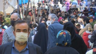 Akıl almaz görüntüler: Her türlü tedbirin hiçe sayıldığı anlar. Adım atacak yer yok…