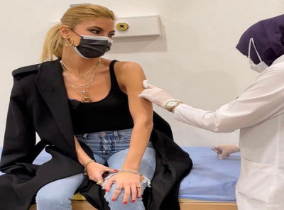 Aşı olmuştu... Çağla Şıkel test sonucunu açıkladı