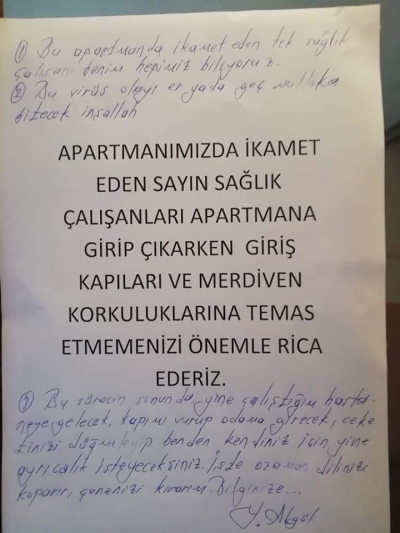 Bir Sağlık Çalışanına Apartman Yöneticisinin Yazdıkları Pes Dedirtti. Bakın Sağlık Çalışanı Nasıl Bir Cevap Vermiş