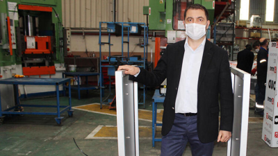 Corona Salgınında Zekasını Kullandı, 20 Ülkeye İhraç Ediyor Corona Zengini Oldu. 