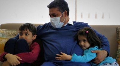 Coronayı 12 Günde Yenen Doktor Yaşadıklarını Tek Tek Anlattı