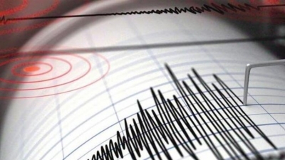 Elazığ'daki Korkutan Deprem Sonrası Bir Çok Bina Yıkıldı