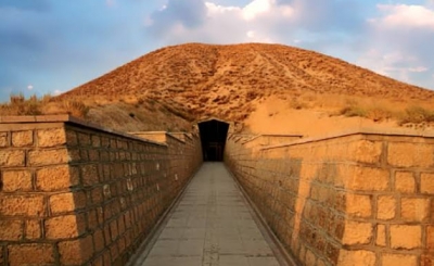 FRİGLERİN ÜNLÜ KRALI MİDAS