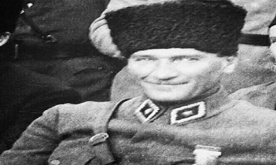 Gazi Mustafa Kemal ATATÜRK’ün ilk defa gülümseyerek çekildiği fotoğrafının hikayesi