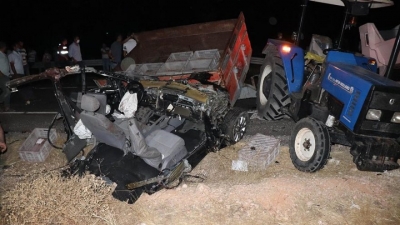 Gece Yarısı Katliam Gibi Kaza: Çok Sayıda Ölü ve Yaralı Var