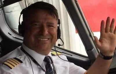 Güneydoğu'da bir köye helikopteri ile iniş yaptı. Malzemeleri bıraktı. 