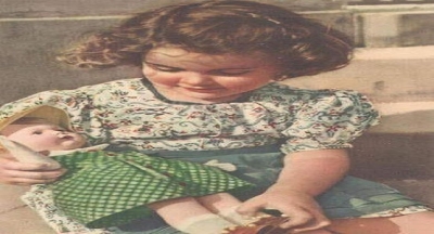 Hikâyeye göre günün birinde Franz Kafka rutin yürüyüşlerini yaptığı parkta küçük bir kıza rastlamış.