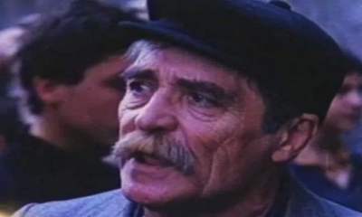 İhsan Yüce 1991 yılında vefat ettiğinde, Can Yücel, Salacak’taki cenaze evinde düzenlenen ufak törene katılır