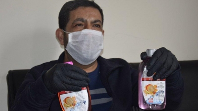 İnternetten Maske siparişi verdi! Kutuyu açınca hayatının şokunu yaşadı