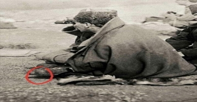 İşte böyle ATATÜRK oldu.. Bütün gece afyon ovasına hakim tepede böylece bekledi diyordu yaveri.