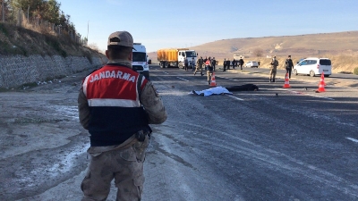 Karayolunda Katliam Gibi Olay. Çok Sayıda Ölü ve Yaralı Var