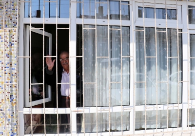 Kendisine Yapılan O Hakaretleri Videoya Çekip Yayınlayan Gençlere İhsan Amca, İnsanlık Dersi Verdi