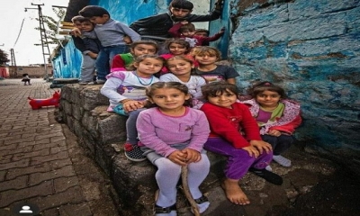 Kesme şekeri ilk gördüğümüzde, buna nasıl şekil vermişlerde böyle olmuş diye heyecanlanan çocuklardık biz.