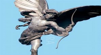 KURBANINA AŞIK OLAN SAKAR TANRI EROS