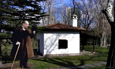 Mustafa Kemal Atatürk 1926 yılında Ankara’da Söğütözü civarında yaptığı gezilerin birinde uzaktan bir köylünün kulübesini görür.