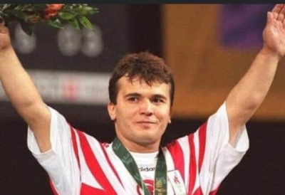 Naim Süleymanoğlu. “Siz Türk değilsiniz” diyorlardı.