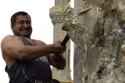SADDAM'IN HEYKELİNİ YIKAN IRAKLI BİR İŞ ADAMININ SÖZLERİ...