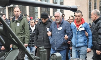 Şehit Babasının Cenaze Töreninde Oğlunun Tabutuna Sarılıp Söylediği Sözler, Yüreğimizi Yaktı