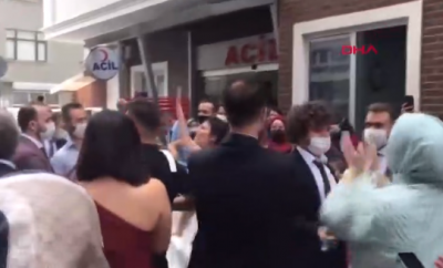 Skandal Görüntüler: Hastanenin Önü Kurallar Hiçe Sayılarak, Düğün Salonuna Döndü