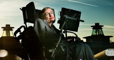 Stephen Hawking; “Süper İnsanlar Irkımızın Sonunu Getirecek”