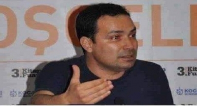 Toplantıya gideceğim. Baktım geç kalma ihtimalim var, bindim bir taksiye, muhabbetçi bir arkadaş. O anlatıyor ben dinliyorum