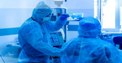 Türkiye'de ilk koronavirüs aşısı bugün canlı yayında yapıldı: İşte o görüntüler