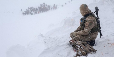 Van'da Yaşanan Çığ Felaketine Damga Vuran Görüntünün Hikayesi Herkesi Ağlattı