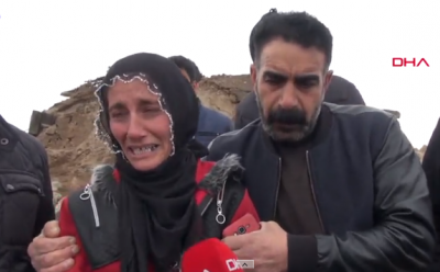 Van'da Yaşanan Deprem Sonrası Kocasını Ve 3 Çocuğunu Kaybeden Kadından Yürek Yakan Feryat