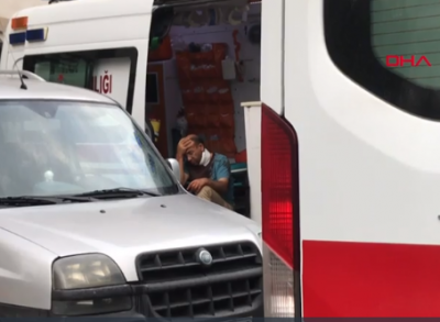 Yine Kadın Cinayeti: Müezzin Karısını Bıçaklayarak Öldürdü, Sabaha Kadar Başında Bekledi